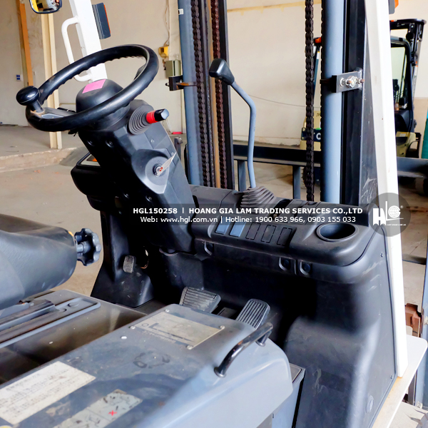 xe-nang-UNICARRIERS-J1B1L15-258-hgl6