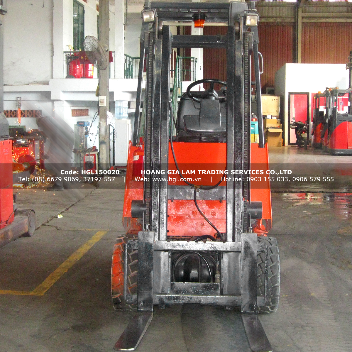 xe-nang-dien-nissan-1.5tan-20-p3