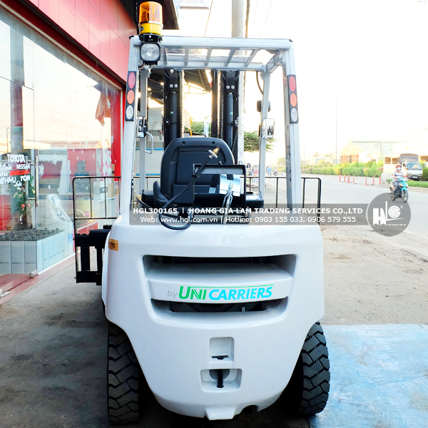 xe-nang-gas-lpg-nissan-3-tan-UG1F2A30WU-165-p2