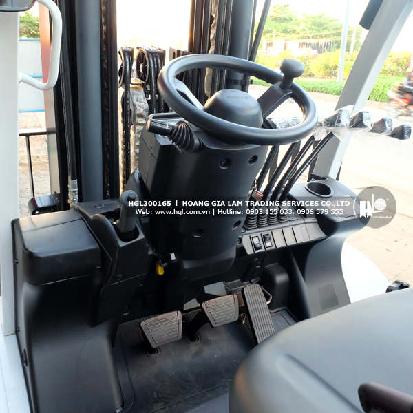 xe-nang-gas-lpg-nissan-3-tan-UG1F2A30WU-165-p6