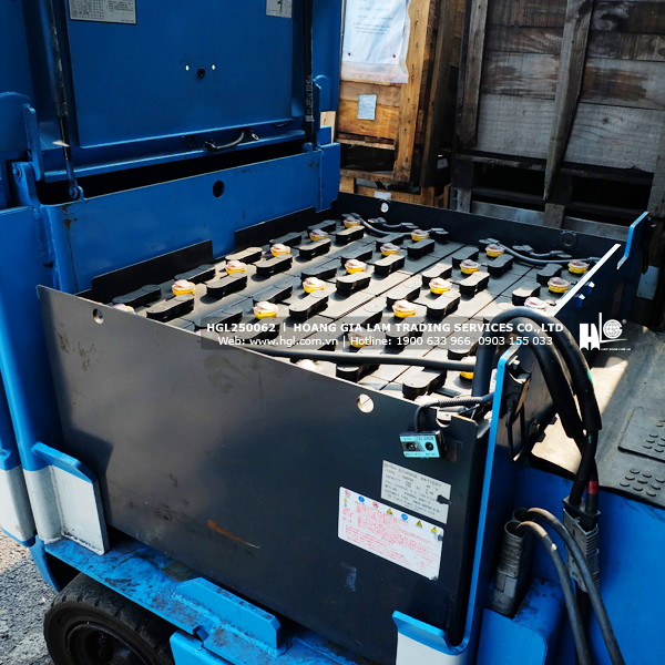 xe-nang-komatsu-FB25EX-11-62-HGL5