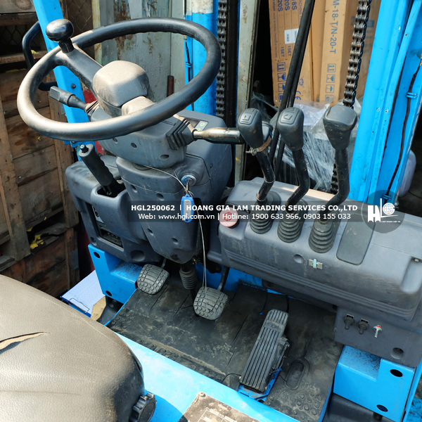 xe-nang-komatsu-FB25EX-11-62-HGL6