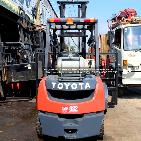 xe-nang-xang-gas-toyota-8FGF30-82-p2